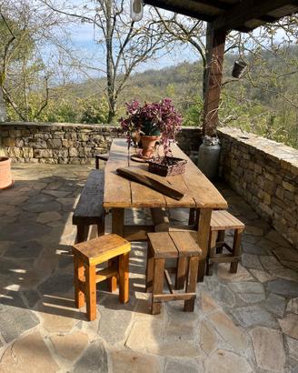 Tavolo in legno da esterno