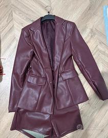 Set in pelle bordeaux