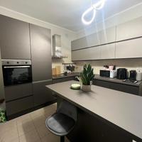 Cucina completa semi-nuova con elettrodomestici