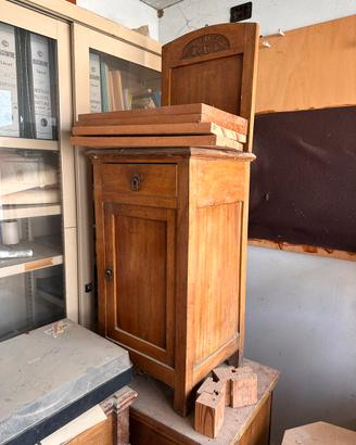 Coppia comodini antiquariato