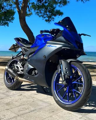 Yamaha YZF R125 11/2023 Full Optional