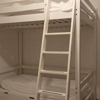 Letto a soppalco bianco