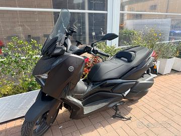 Yamaha XMAX 300 TECH MAX anno 2024 - 4100KM