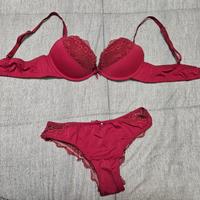 completino intimo color fragola