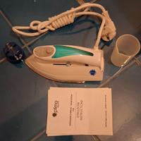 Ferro da stiro da viaggio nuovo