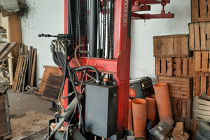 Sollevatore per trattore