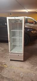vetrina frigo per bibite 