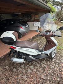 Piaggio Medley 125