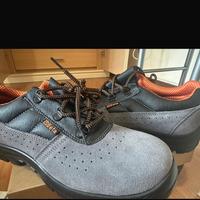 Scarpe antinfortunistiche