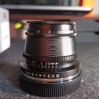 TTArtisan 35mm f/1.4 APS-C MF – Attacco EOS M
