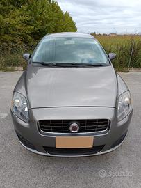 Fiat Croma 1.9 Mjt euro 4 185000 km  originali