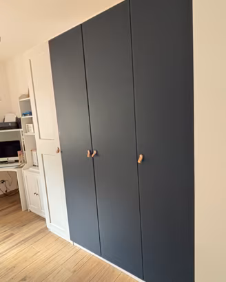 Armadio Ikea 4 ante con cassetti e ripiani
