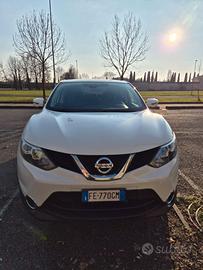 nissan qashqai 1.6 dci 2WD
