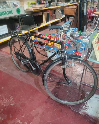 Bicicletta Raleigh cambio tre rapporti al mozzo