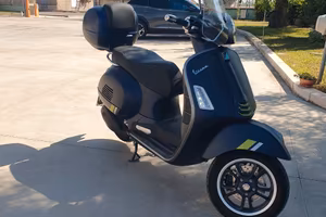 Vespa GTS 300 SuperTech 2024 – circa 1.000 km –