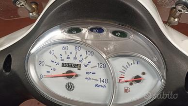 Scooter modello Sanyang 125