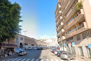 Cagliari, via Cocco Ortu, ufficio al piano primo