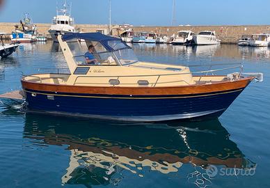 Gozzo Di Luccia 9.5m ft 2 Motori nuovi VM 2X170 Cv