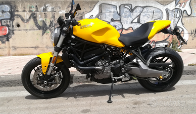 Ducati Monster 821