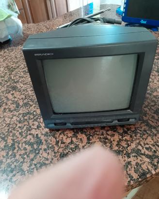 Piccolo televisore portatile Irradio