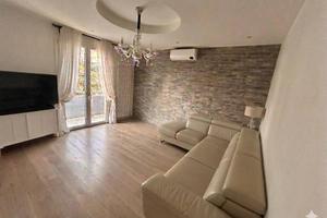Villa di 232 m² con 4 locali e box auto a Pesaro
