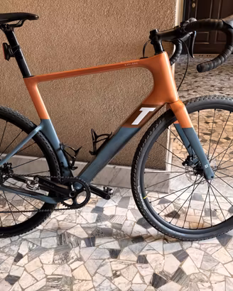 3T Exploro Racemax