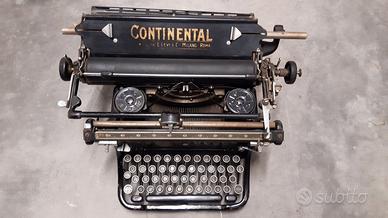 Macchina da scrivere vintage anni '30