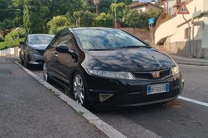 Honda civic 1.8 I-vtec incidentata