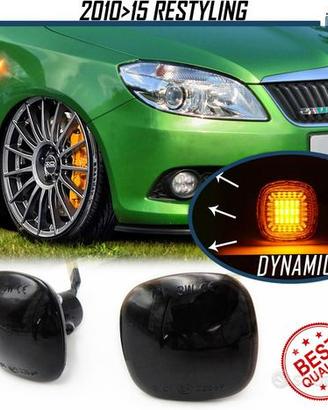Frecce LED Dinamiche SKODA FABIA II ROOMSTER NERE