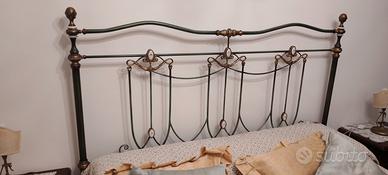 Letto matrimoniale in ferro battuto 