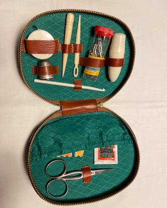 Set da cucito da viaggio