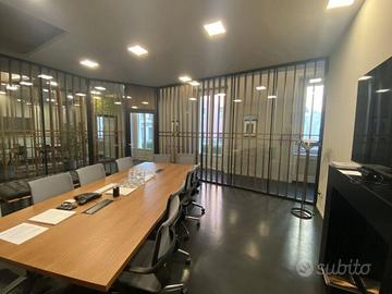 Immobile di 370 m² con più di 5 locali a Milano