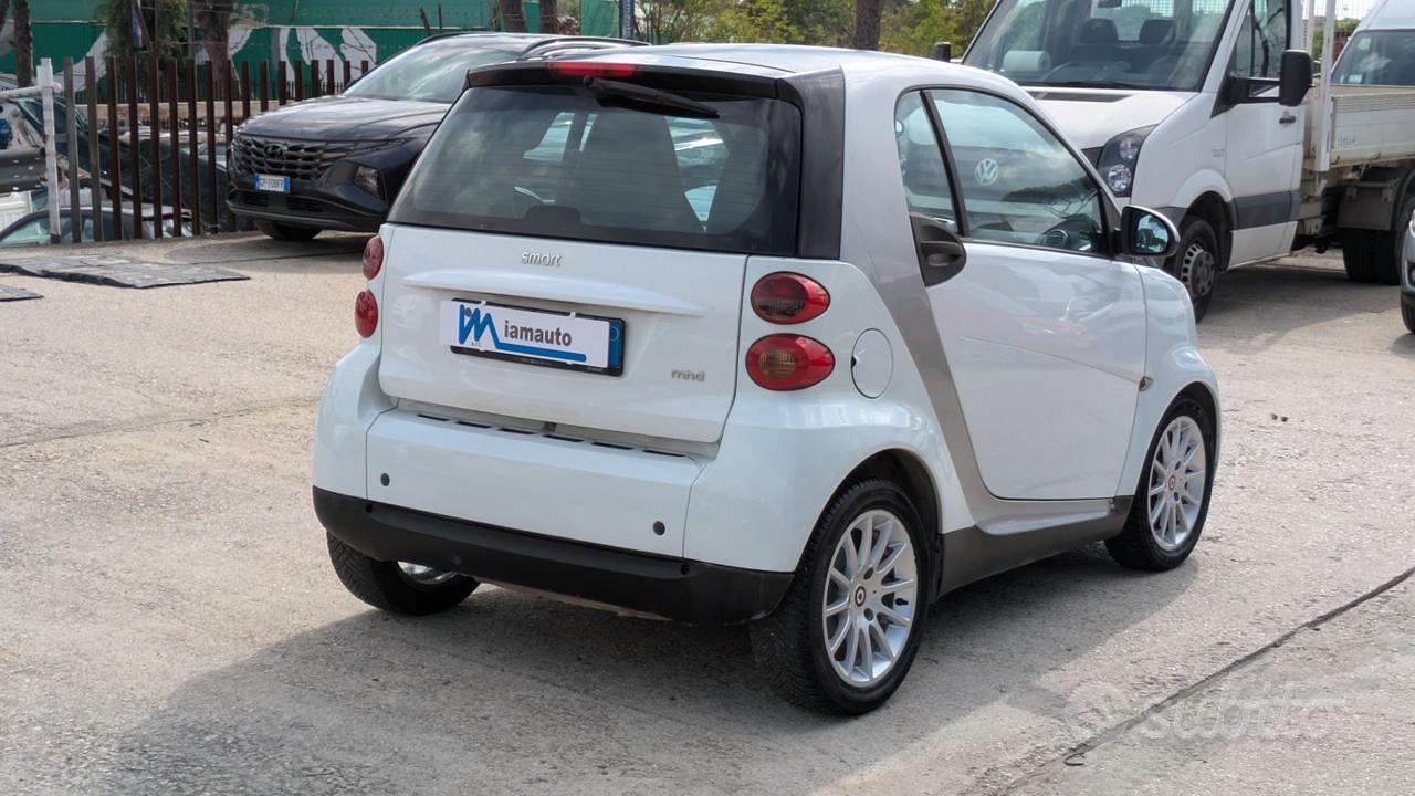 Smart Fortwo 2011 photo 3
