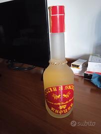 Acquavite e miele la Vecchia Cantina di Ragusa".