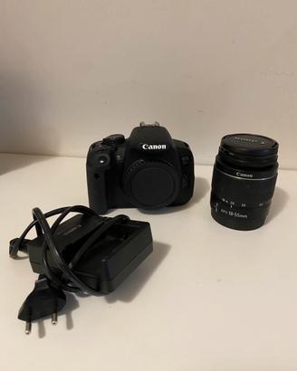 Canon Eos 700D + 18-55 mm