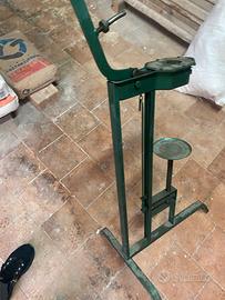 Tappatrice per sugheri