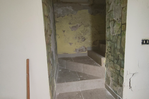 Disponibile deposito / cantinola