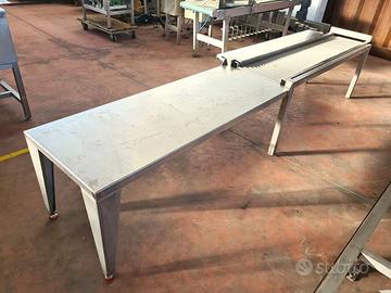 rulliera con piano di confezionamento usata