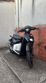 Aprilia scarabeo