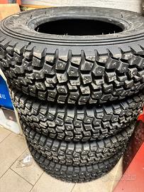 Gomme chiodate 195/80/15