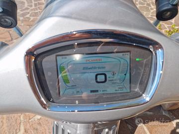 Piaggio Vespa Elettrica - 2022
