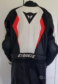 Tuta moto dainese divisibile.