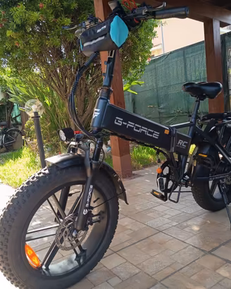 Bici Elettrica G-Force RC Nuova con Accessori