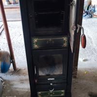 Stufa a legna con forno 
