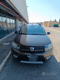 Dacia Sandero stepway  0.9 techoroad 