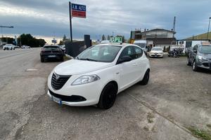 Lancia Ypsilon 1.2 69 CV 5 porte GPL Ecochic Plati