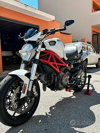 DUCATI MONSTER 796