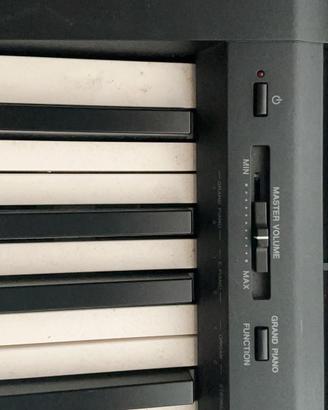 pianoforte digitale Yamaha P-45 (88 tasti pesati).