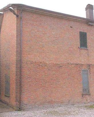 Immobile in asta di 556 m² con 5 locali a Jolanda 