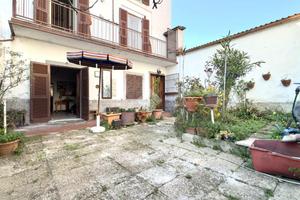 QUADRIFAMILIARE A PASTURANA